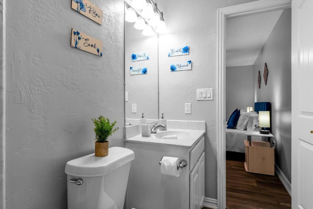 Family Friendly 2Bdrm-Walk To At&T/Cowboys Stadium Arlington Exteriör bild