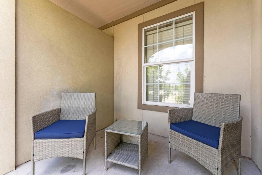 Family Friendly 2Bdrm-Walk To At&T/Cowboys Stadium Arlington Exteriör bild